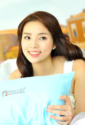 Siêu thị đệm lên tiếng xin lỗi Kỳ Duyên do lộ ảnh“trên giường”