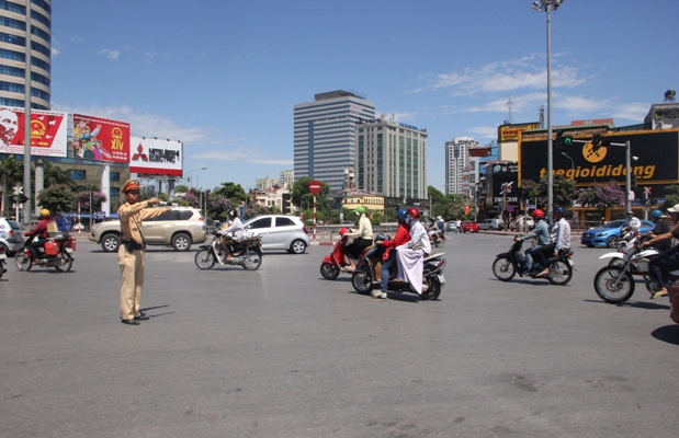 Công bố đường dây nóng đảm bảo TTATGT dịp nghỉ Lễ Quốc khánh 2/9