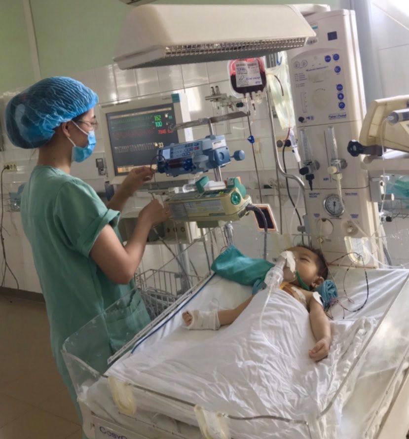 Bệnh viện Trung ương Huế: Phẫu thuật Hybrid cứu bệnh nhi bị bệnh tim phức tạp