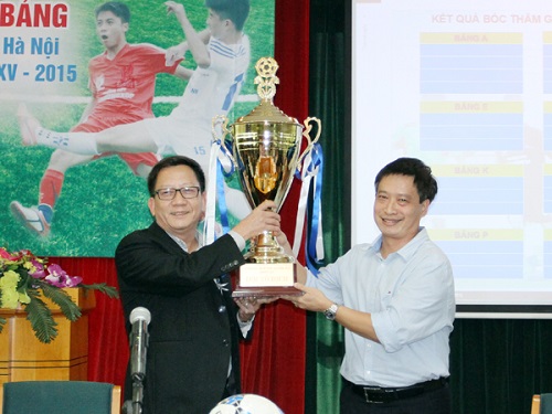 Number 1 tài trợ chính Giải bóng đá học sinh THPT Hà Nội lần thứ XV