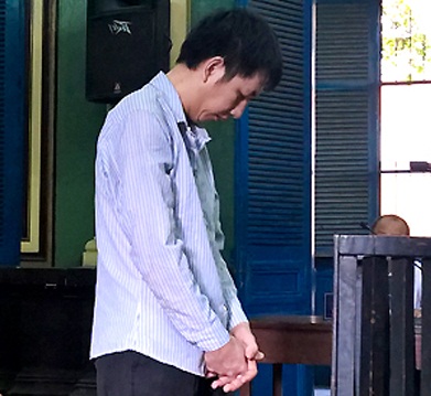 Giết vợ khi phát hiện tin nhắn yêu đương trong điện thoại