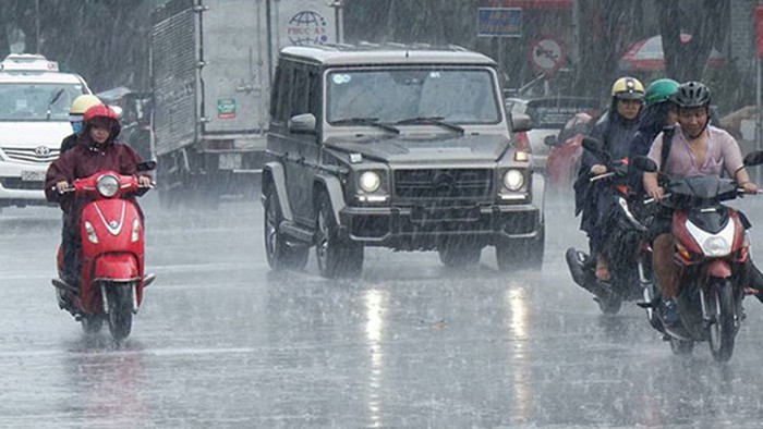 Cảnh báo lốc, sét, mưa đá, gió giật mạnh ở Bắc Bộ và Bắc Trung Bộ