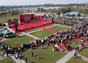 Hà Tĩnh: Sôi nổi lễ hội đầu xuân Quý Mão tại chùa Hương Tích