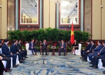 Hợp tác triển khai dự án điện gió ngoài khơi Việt Nam để xuất khẩu sang Singapore