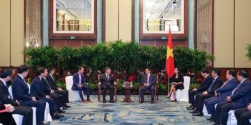 Hợp tác triển khai dự án điện gió ngoài khơi Việt Nam để xuất khẩu sang Singapore