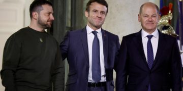 Tổng thống Ukraine Zelensky đi xin “đôi cánh tự do” từ phương Tây