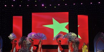 Tỏa sáng cùng sân chơi lớn “Đức – Trí – Thể – Mỹ” Miss & Mister DUE của Đại học Kinh tế – Đại học Đà Nẵng