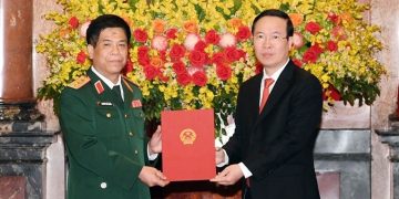 Chủ tịch nước trao quyết định thăng quân hàm Thượng tướng Quân đội nhân dân Việt Nam