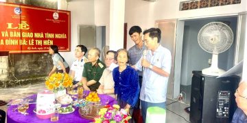 Huyện Kỳ Anh, Hà Tĩnh: Hội hỗ trợ gia đình liệt sỹ Việt Nam trao nhà tình nghĩa