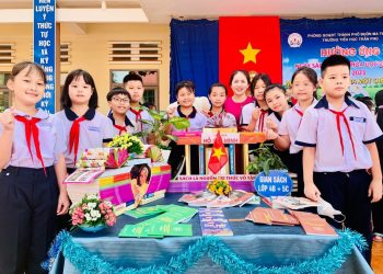 Buôn Ma Thuột: Sôi nổi “Ngày sách và văn hóa đọc Việt Nam” tại trường Tiểu học Trần Phú