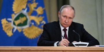 Tổng thống Nga Vladimir Putin đã ký sắc lệnh tạm thời kiểm soát tài sản của hai công ty châu Âu tại Nga.