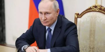 Tổng thống Vladimir Putin chúc mừng người dân nhân kỷ niệm 33 năm Quốc khánh Liên bang Nga