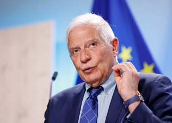 Trung Quốc hủy chuyến thăm của quan chức EU