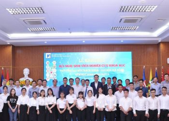 Một năm học, trường Đại học Bách khoa, Đại học Đà Nẵng tổ chức liên tiếp 2 đợt hội nghị sinh viên nghiên cứu khoa học