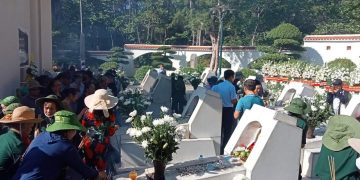 Trang nghiêm Lễ giỗ 10 nữ liệt sĩ thanh niên xung phong Ngã ba Đồng Lộc