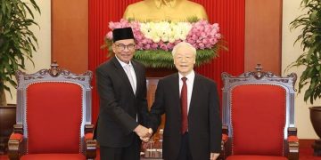 Tổng Bí thư Nguyễn Phú Trọng tiếp Thủ tướng Liên bang Malaysia