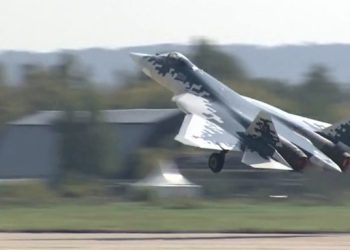 Nga nâng cấp liên lạc kỹ thuật số trên không hiện đại cho máy bay chiến đấu đa chức năng Su-57