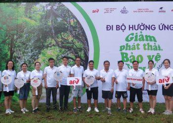 Gần 1.000 người đi bộ hưởng ứng chương trình “Giảm phát thải, bảo vệ tương lai” tại Vườn quốc gia Cúc Phương