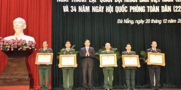 Lãnh đạo thành phố Đà Nẵng gặp mặt cán bộ Quân đội nghỉ hưu