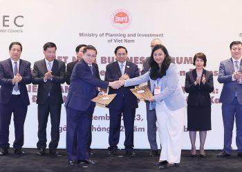 Việt Nam là địa điểm tin cậy để đầu tư, thúc đẩy chuyển đổi xanh