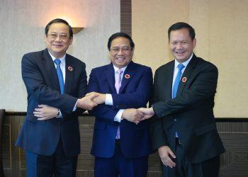 Tăng cường đoàn kết giữa ba nước trong bảo đảm an ninh quốc gia, xây dựng và phát triển đất nước