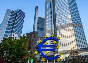 Khu vực đồng tiền chung châu Âu có nguy cơ suy thoái kinh tế