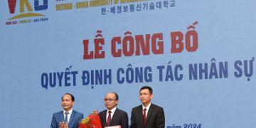 VKU công bố các nghị quyết, quyết định bổ nhiệm nhân sự chủ chốt