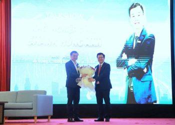 Chuyên gia khởi nghiệp Lê Hùng Anh trải lòng  cùng sinh viên Đại học Kinh tế – Đại học Đà Nẵng