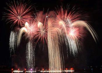 Đêm thứ hai DIFF 2024: Cuộc hội ngộ của 2 trường phái trình diễn pháo hoa đỉnh cao Hoa Kỳ – Italia