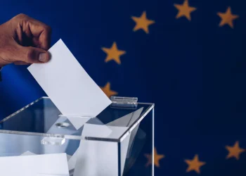 Bầu cử Nghị viện châu Âu: Một ngày đau đớn với lãnh đạo Pháp, Đức