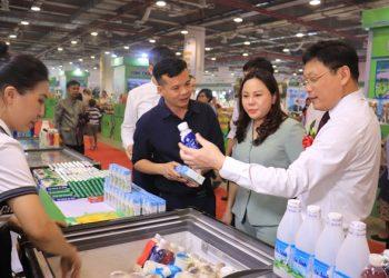 Sôi nổi phong trào “Người Việt Nam ưu tiên dùng hàng Việt Nam” ở Quảng Ninh