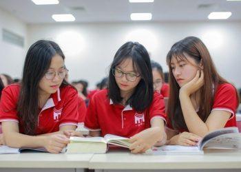 Chương trình Kinh doanh số và Truyền thông số, nét mới trong tuyển sinh năm 2004 của Đại học Quốc gia Hà Nội