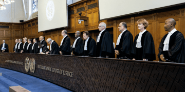 Tòa Công lý Quốc tế tuyên bố việc Israel chiếm đóng các vùng lãnh thổ và khu định cư của Palestine là bất hợp pháp, phải rút ngay lập tức