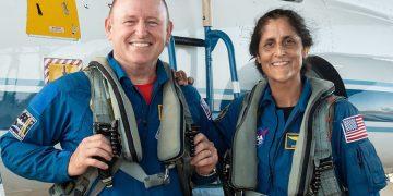 Hai phi hành gia NASA (Mỹ) đang làm việc trên Trạm Vũ trụ Quốc tế (ISS) chưa xác định được ngày về