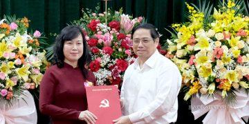 Tăng cường sự tham gia của phụ nữ trong lãnh đạo, quản lý ở Việt Nam hiện nay: thực trạng và yếu tố tác động