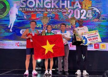 Lật ngược tình thế, Hồng Lệ vô địch giải marathon Thái Lan