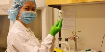 Nữ tiến sĩ Việt Nam phát triển công nghệ tạo thuốc diệt tế bào ung thư từ sữa