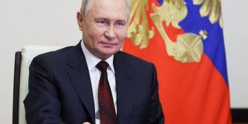 Chúc mừng sinh nhật Tổng thống Nga Vladimir Putin, chúc nước Nga sẽ đạt được tất cả các mục tiêu đã đề ra