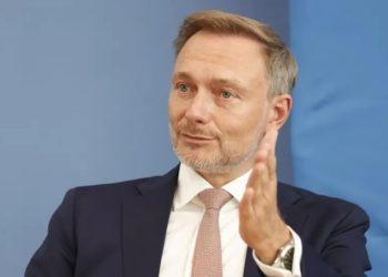 Cảnh báo chiến tranh thương mại giữa Mỹ và phương Tây có phải là chiêu trò EU ủng hộ đảng Dân chủ trước bầu cử Mỹ