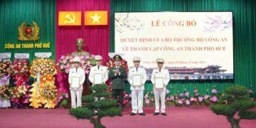 Bộ Công an tổ chức Lễ công bố Quyết định của Bộ trưởng Bộ Công an về thành lập Công an TP Huế