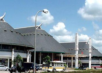 Chợ phiên biên giới Lao Bảo tháng 12/2024