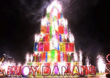 Thắp sáng Thông Noel, Đà Nẵng mở màn chuỗi hoạt động mùa Lễ hội cuối năm