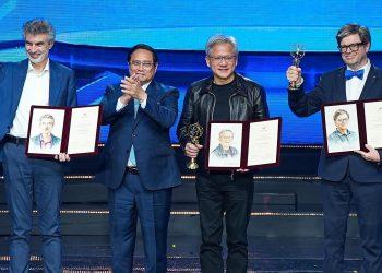 Giải thưởng VinFuture 2024 vinh danh 10 nhà khoa học