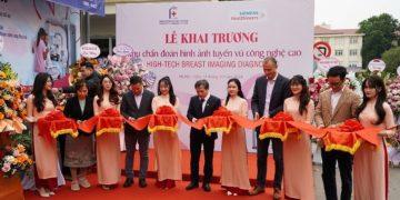 Việt Nam lần đầu tiên tiếp nhận hệ thống công nghệ tiên tiến trong chẩn đoán ung thư vú
