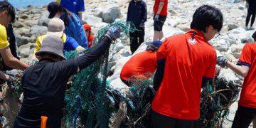 Phát triển bền vững kinh tế biển: Vai trò của cộng đồng trong việc bảo vệ và tái tạo hệ sinh thái