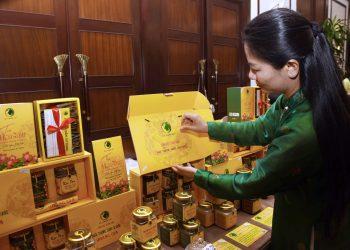 Tôn vinh “Hương Trà Xưa – Vị Bánh Cổ” Quê Việt