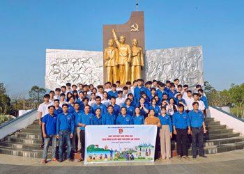 Cần Thơ: Thi đua gắn với hành động, chào mừng đại hội Đảng thứ XIV bằng kết quả thực chất