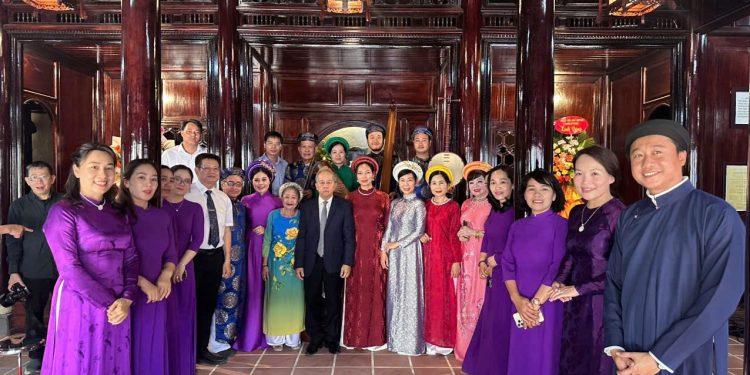 Ưng Bình Thúc Giạ Thị và Châu Hương Viên: Từ một nhân cách văn hóa đến không gian di sản sống của Huế