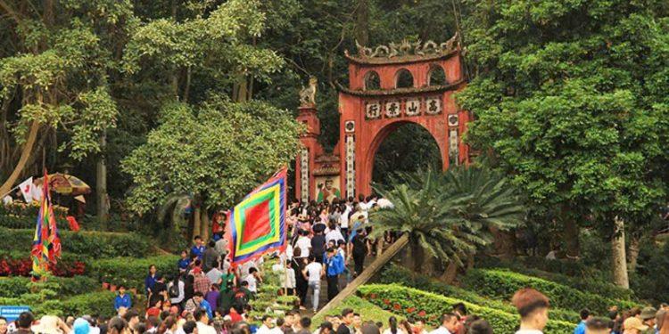 Uống nước nhớ nguồn – Từ cội nguồn Hùng Vương đến ánh sáng đường lối của Bác Hồ