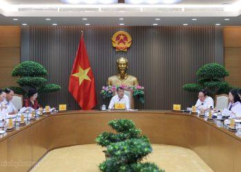 Kiểm soát chặt chẽ giá thành từ gốc với thuốc, thiết bị y tế; loại bỏ mọi chi phí trung gian
